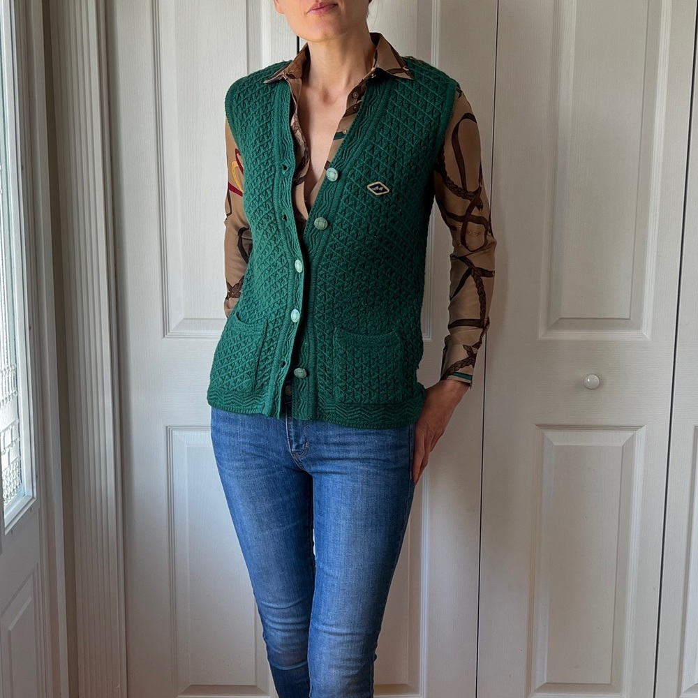 Le Marine Green Knitted Women's Sweater Vest - Picture 2 of 10